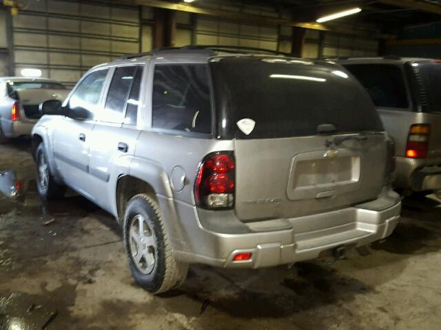 1GNDT13S752149021 - 2005 CHEVROLET TRAILBLAZE SILVER photo 3