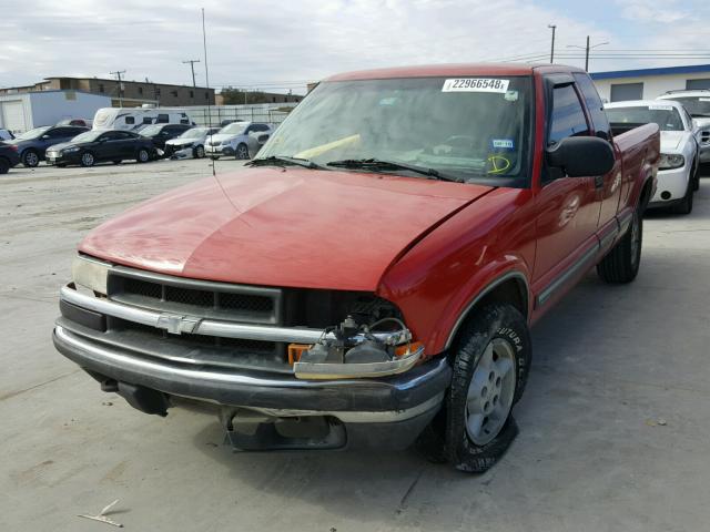 1GCDT19W6YK200600 - 2000 CHEVROLET S TRUCK S1 RED photo 2