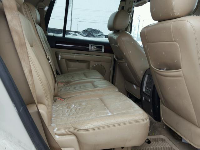 5LMFU28596LJ04707 - 2006 LINCOLN NAVIGATOR WHITE photo 6