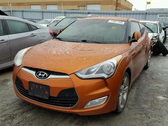 KMHTC6AD9DU138803 - 2013 HYUNDAI VELOSTER B ORANGE photo 2