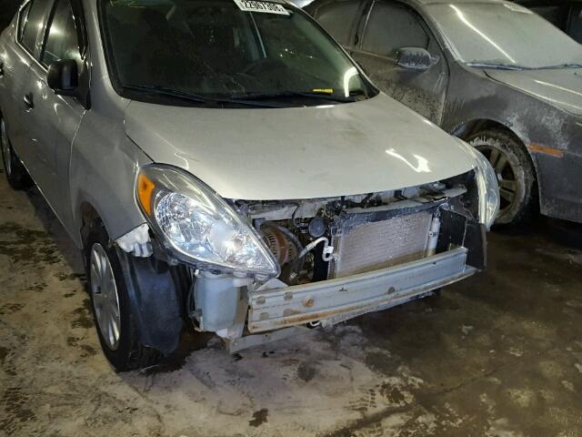 3N1CN7AP6DL870799 - 2013 NISSAN VERSA S SILVER photo 9