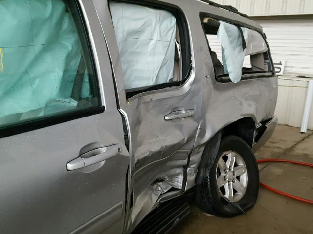 1GKS1KE0XDR118315 - 2013 GMC YUKON XL C SILVER photo 9