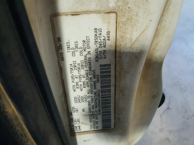 4TANL42N1WZ136411 - 1998 TOYOTA TACOMA WHITE photo 10