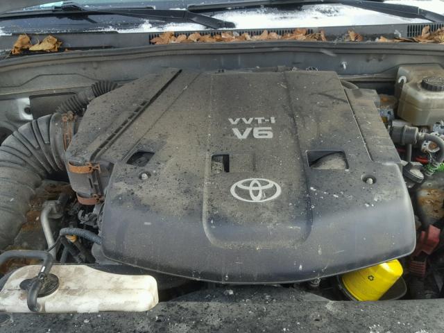 JTEBU14R140030458 - 2004 TOYOTA 4RUNNER SR SILVER photo 7