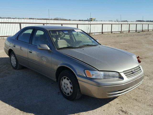 JT2BG22K4X0290499 - 1999 TOYOTA CAMRY LE GRAY photo 1