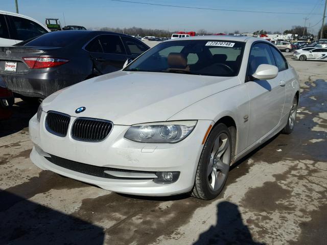 WBAKF3C51BE567210 - 2011 BMW 328 XI Ақ фото 2