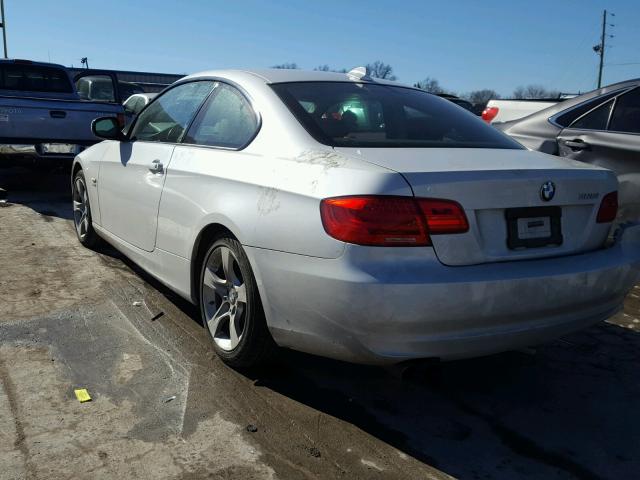 WBAKF3C51BE567210 - 2011 BMW 328 XI WHITE photo 3