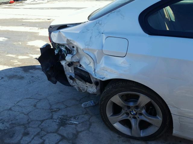 WBAKF3C51BE567210 - 2011 BMW 328 XI Ақ фото 9