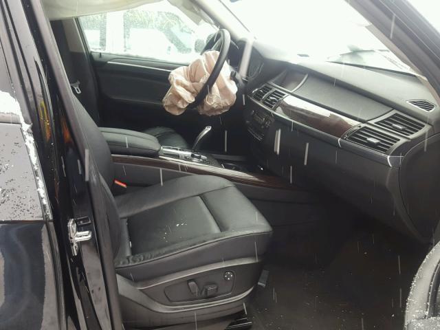 5UXFE4C52AL379317 - 2010 BMW X5 XDRIVE3 Қара фото 5