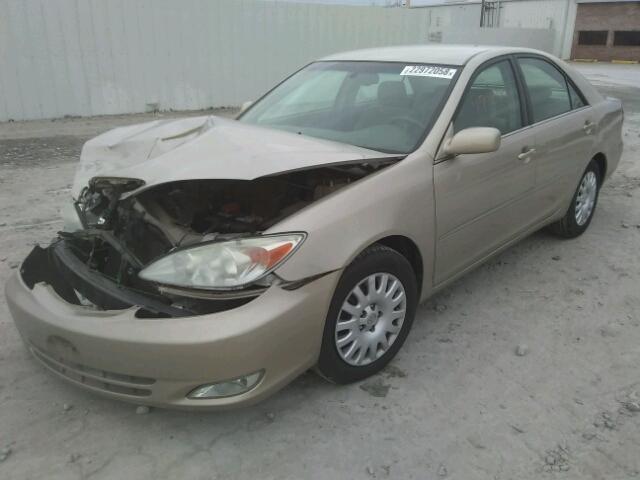 4T1BE32KX4U363524 - 2004 TOYOTA CAMRY LE GOLD photo 2