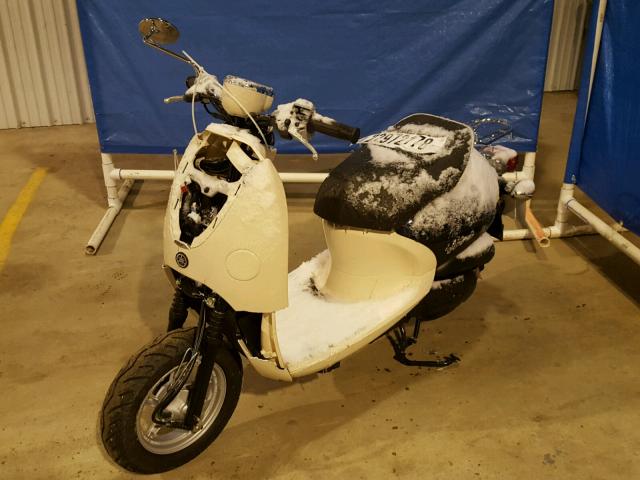 RKRSA47A9JA014429 - 2018 YAMAHA XC50 WHITE photo 2