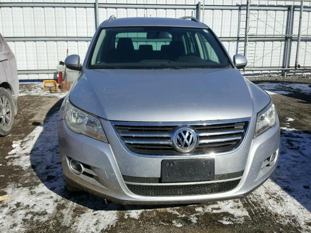 WVGAV75N99W500506 - 2009 VOLKSWAGEN TIGUAN S 银色 照片 9