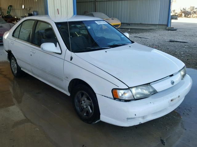 3N1AB41D1XL071733 - 1999 NISSAN SENTRA BAS WHITE photo 1