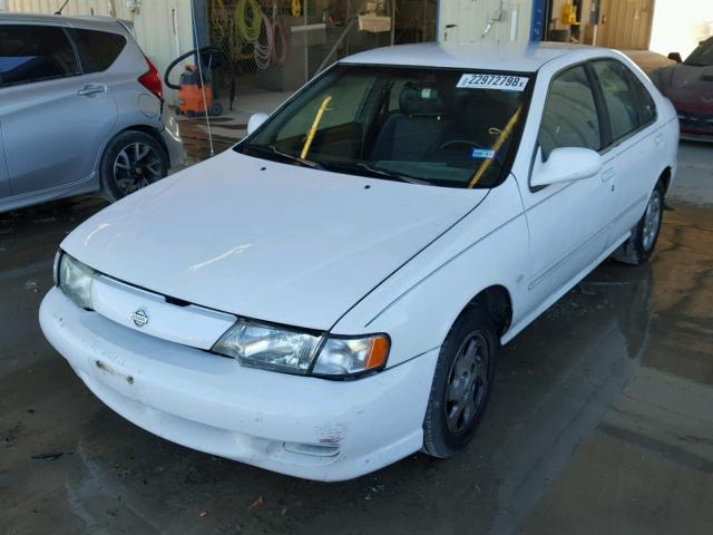 3N1AB41D1XL071733 - 1999 NISSAN SENTRA BAS WHITE photo 2