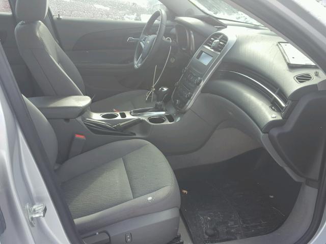 1G11B5SL0FF142933 - 2015 CHEVROLET MALIBU LS 银色 照片 5