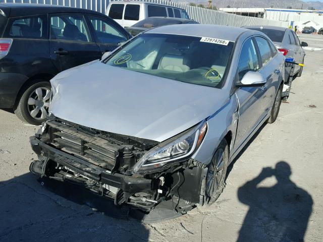 KMHE24L36HA063540 - 2017 HYUNDAI SONATA HYB SILVER photo 2