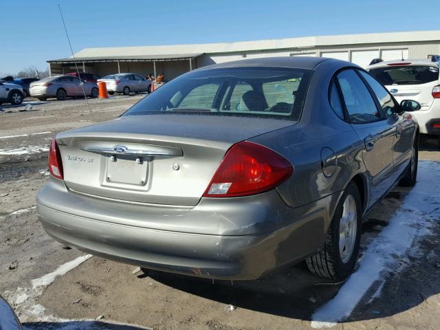 1FAFP53U52G134746 - 2002 FORD TAURUS SE SILVER photo 4