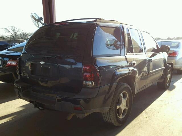 1GNDS13S652363159 - 2005 CHEVROLET TRAILBLAZE BLACK photo 4