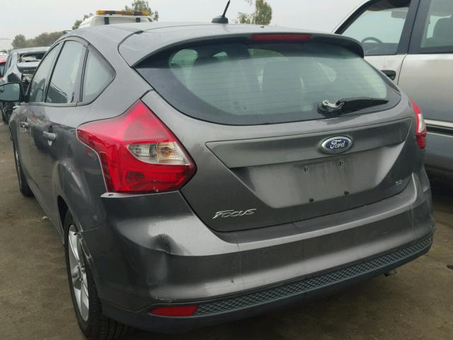 1FADP3K2XDL382223 - 2013 FORD FOCUS SE GRAY photo 4