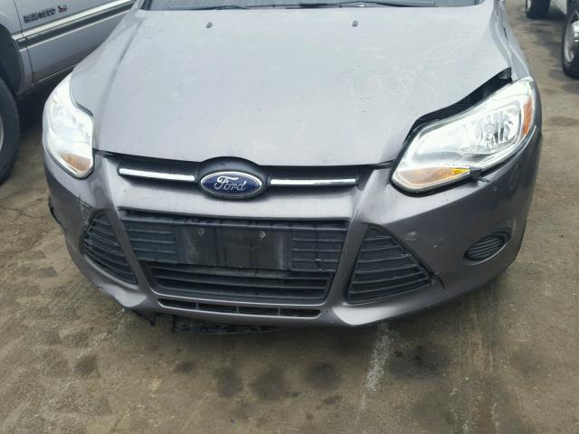 1FADP3K2XDL382223 - 2013 FORD FOCUS SE GRAY photo 9