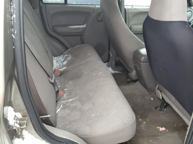 1J4GL48K44W296981 - 2004 JEEP LIBERTY SP GOLD photo 6