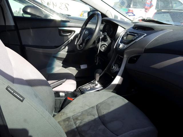 KMHDH4AE4BU172888 - 2011 HYUNDAI ELANTRA GL BLACK photo 5