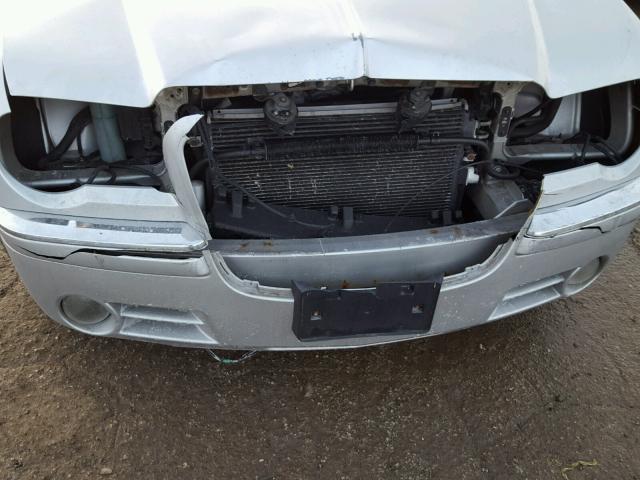 2C3KA63H36H226066 - 2006 CHRYSLER 300C SILVER photo 9