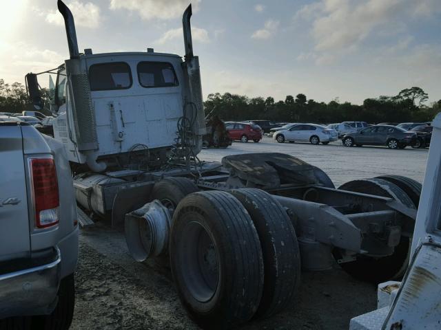 2FWJA3DE46AV90211 - 2006 STERLING TRUCK AT 9500 WHITE photo 3