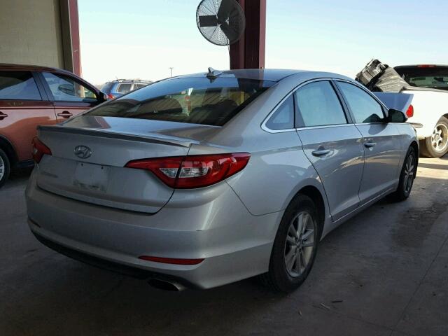 5NPE24AF2FH008249 - 2015 HYUNDAI SONATA SE SILVER photo 4