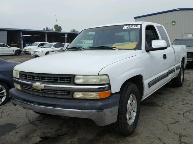 2GCEC19T8X1271127 - 1999 CHEVROLET SILVERADO WHITE photo 2