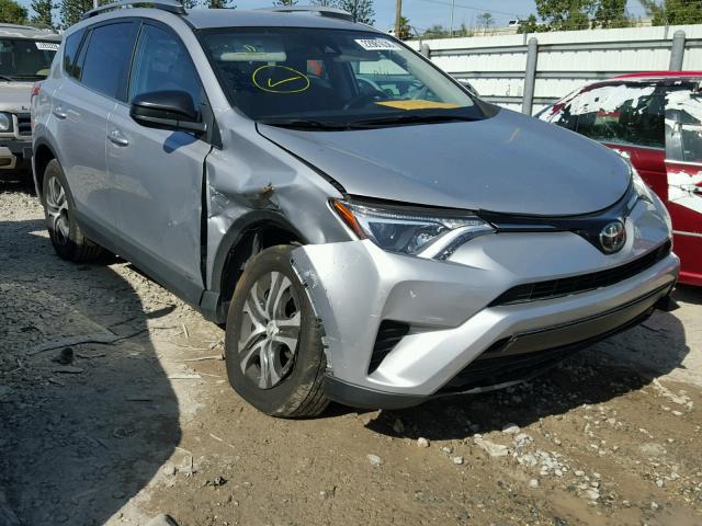 2T3BFREVXHW550944 - 2017 TOYOTA RAV4 LE SILVER photo 1