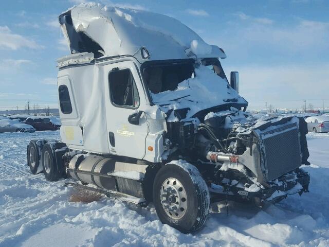 3AKJGLD57GSGS1073 - 2016 FREIGHTLINER CASCADIA 1 WHITE photo 1