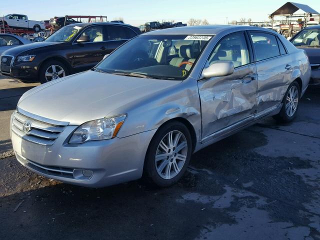 4T1BK36B97U215713 - 2007 TOYOTA AVALON XL SILVER photo 2