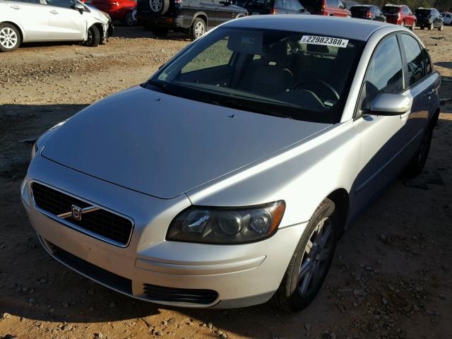 YV1MS382562188959 - 2006 VOLVO S40 2.4I SILVER photo 2