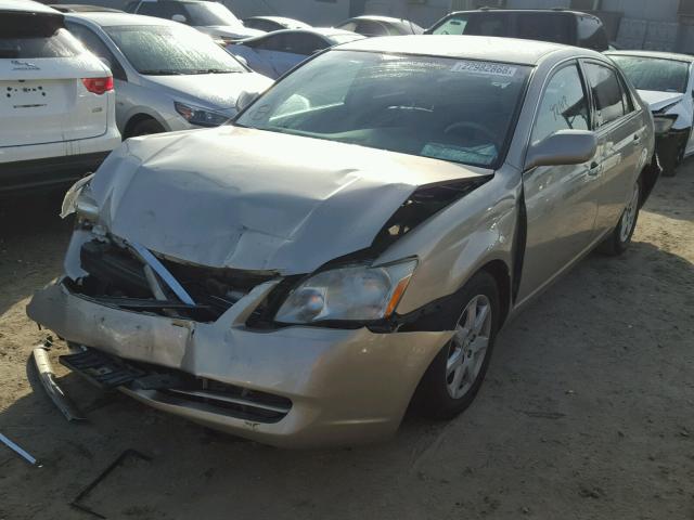 4T1BK36B15U054738 - 2005 TOYOTA AVALON XL GOLD photo 2