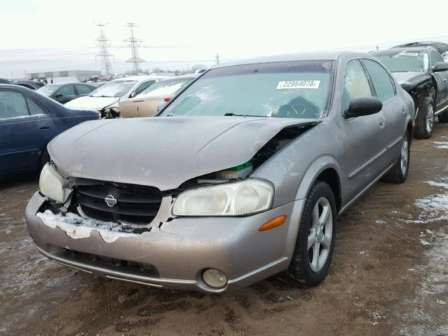 JN1CA31D1YT749559 - 2000 NISSAN MAXIMA GLE SILVER photo 2