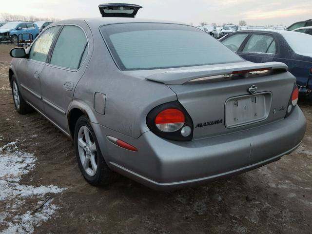 JN1CA31D1YT749559 - 2000 NISSAN MAXIMA GLE SILVER photo 3