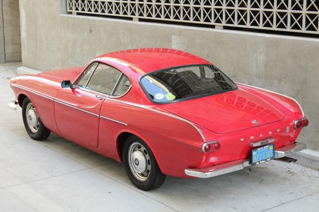 16416 - 1966 VOLVO 1800S RED photo 4