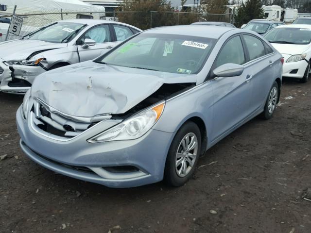 5NPEB4AC6DH528005 - 2013 HYUNDAI SONATA GLS BLUE photo 2