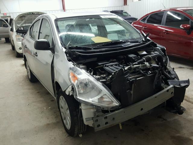 3N1CN7AP3FL841120 - 2015 NISSAN VERSA S SILVER photo 1