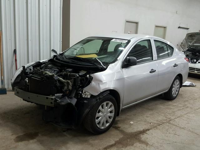 3N1CN7AP3FL841120 - 2015 NISSAN VERSA S SILVER photo 2