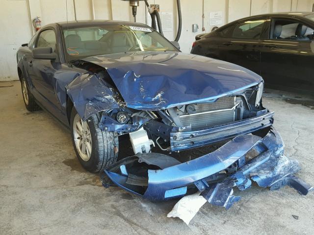 1ZVHT80N985207793 - 2008 FORD MUSTANG BLUE photo 1