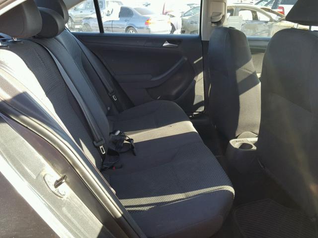 3VW2K7AJ7BM398128 - 2011 VOLKSWAGEN JETTA BASE 灰色 照片 6