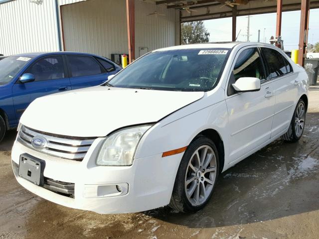 3FAHP08Z09R126718 - 2009 FORD FUSION SEL WHITE photo 2