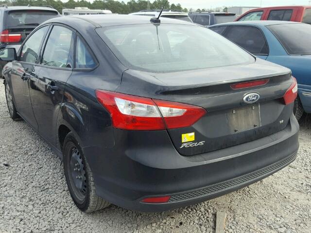 1FAHP3F22CL226896 - 2012 FORD FOCUS SE BLACK photo 3