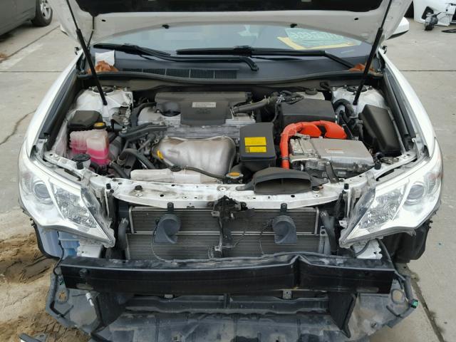 4T1BD1FKXDU067100 - 2013 TOYOTA CAMRY HYBR WHITE photo 7