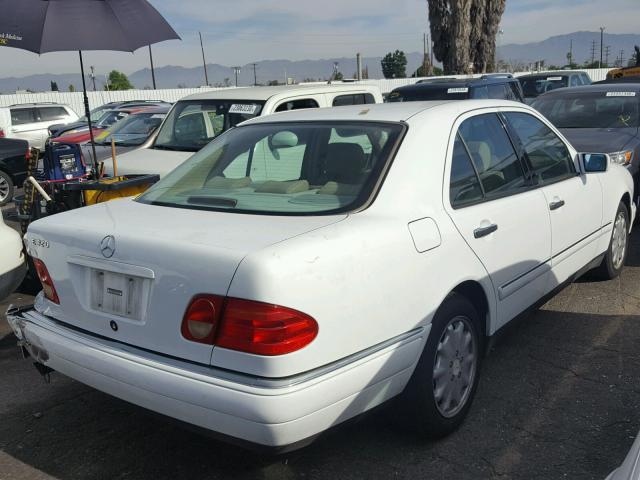 WDBJF65H5XA742157 - 1999 MERCEDES-BENZ E 320 WHITE photo 4