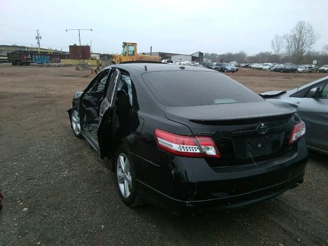 4T1BF3EK1BU210391 - 2011 TOYOTA CAMRY BASE BLACK photo 3