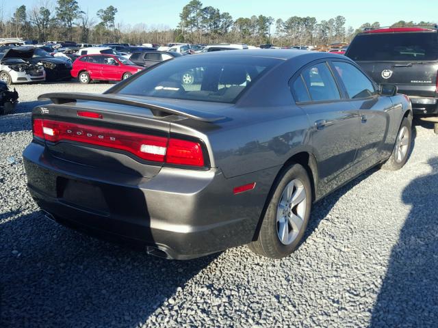 2B3CL3CG8BH545135 - 2011 DODGE CHARGER GRAY photo 4