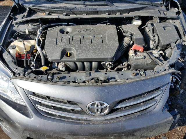 2T1BU4EE4DC080777 - 2013 TOYOTA COROLLA BA GRAY photo 7